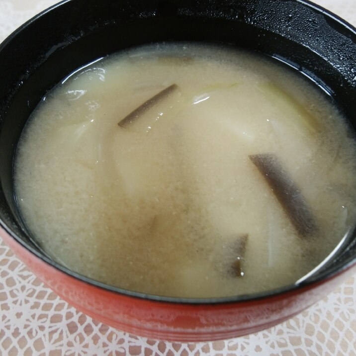 なすとじゃがいもと玉ねぎのお味噌汁 レシピ 作り方 By Mamacream 楽天レシピ なすとじゃがいもと玉ねぎのお味噌汁 レシピ 作り方 By Mamacream 楽天レシピ
